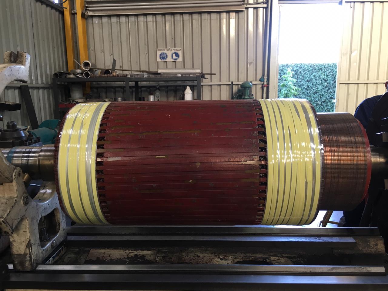 Nuestro proceso de Mantenimiento Mayor en Motores DC considera la extracción del Banding Tape en el rotor